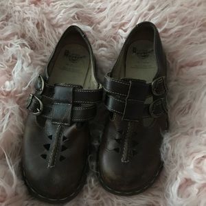 Vintage brown dr martens Mary Janes